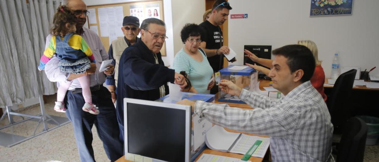 El alcalde volverá a elegir a dedo a los pedáneos para evitar conflictos y deslealtades en el Camp d&#039;Elx