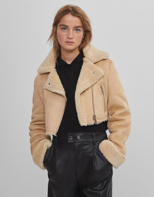 Cazadora cropped doble faz por 20,59 euros