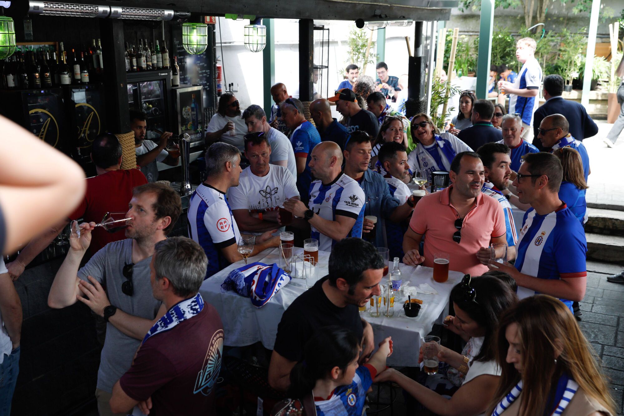EN IMÁGENES: Ammbientazo en el play-off del Real Avilés contra el Antoniano