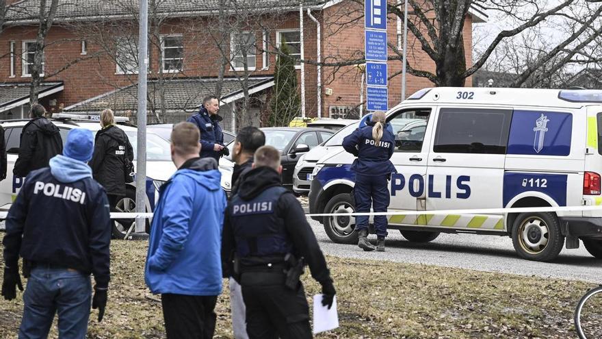 Un menor mort i dos greument ferits en un tiroteig en una escola de Finlàndia