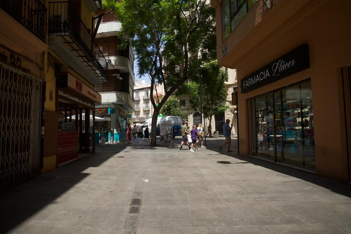 En la calle dels Flassaders caminamos sobre bivalvos