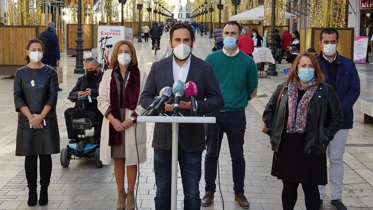 Rueda de prensa del PSOE hoy, en calle Larios.