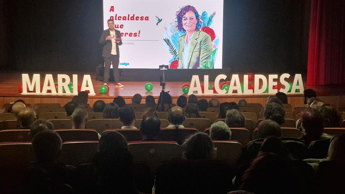 Así fue la presentación de María Ferreirós y su candidatura.