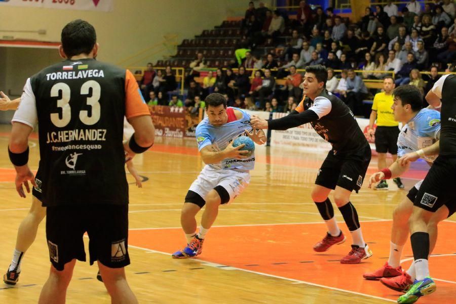 Balonmano Zamora: MMT Seguros - BM Torrelavega