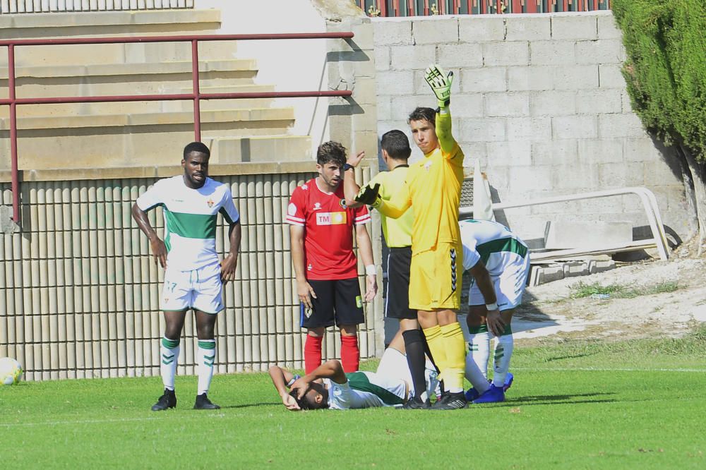 Empate sin goles en el derbi de filiales entre Ilicitano y Hércules.