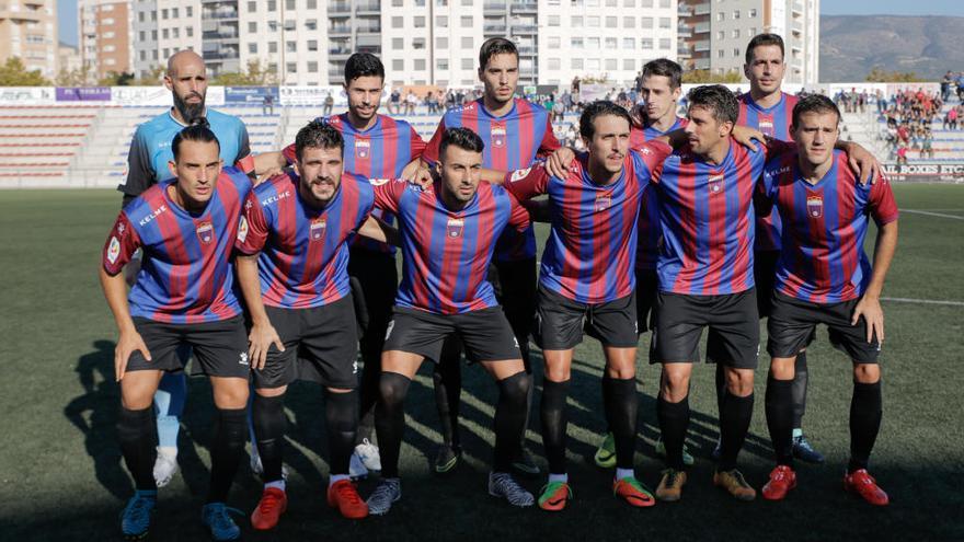 Formación del Eldense la pasada jornada ante el Roda.