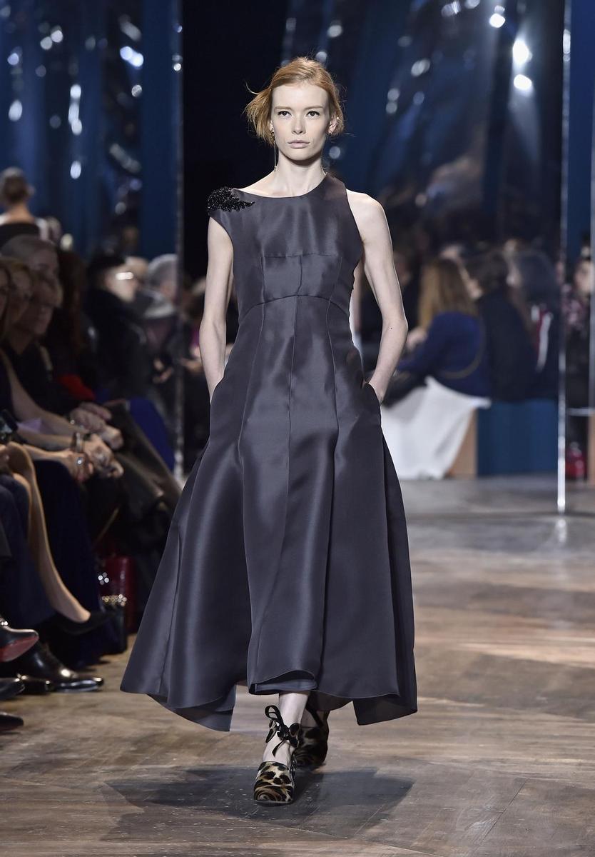 Christian Dior Alta Costura Primavera-Verano 2016: 'long black dress'