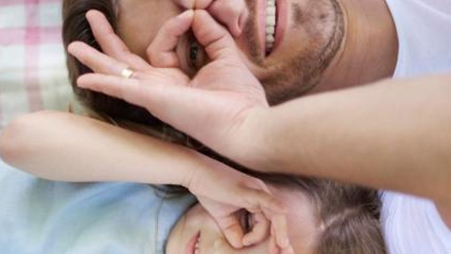El pediatre Carlos Gonzàlez ens dona un seguit de consells per aconseguir una criança positiva