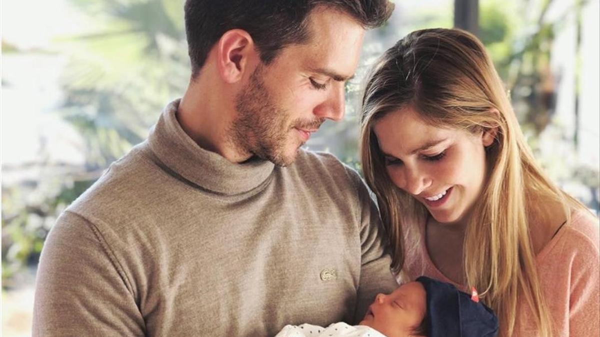 Natalia Sánchez y Marc Clotet comparten la primera foto de familia