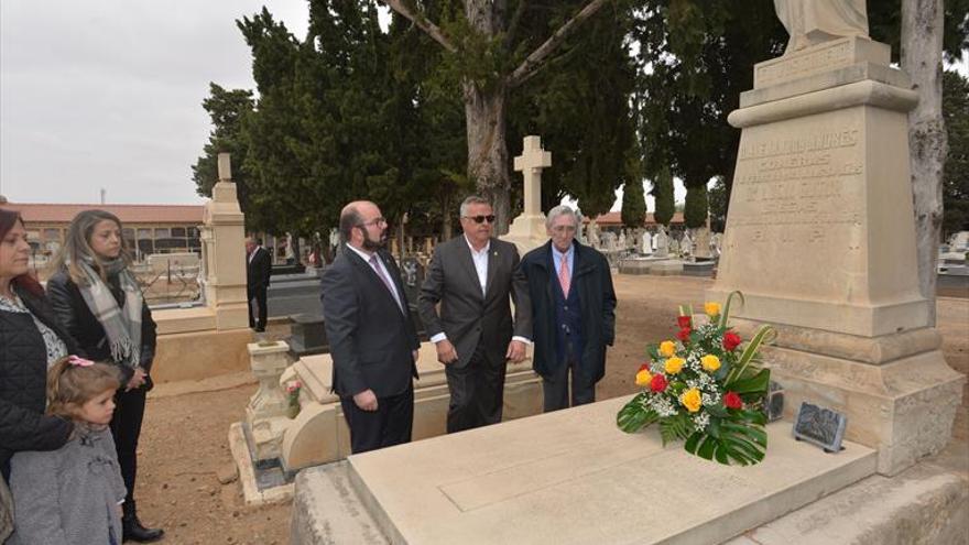 Cariñena rinde un homenaje a sus alcaldes y concejales de la democracia