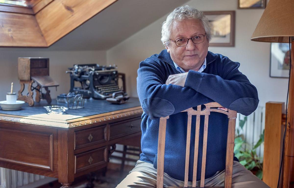 Alfonso Álvarez cuando publicó «Os Gotten» en 2014, inspirado en su familia.