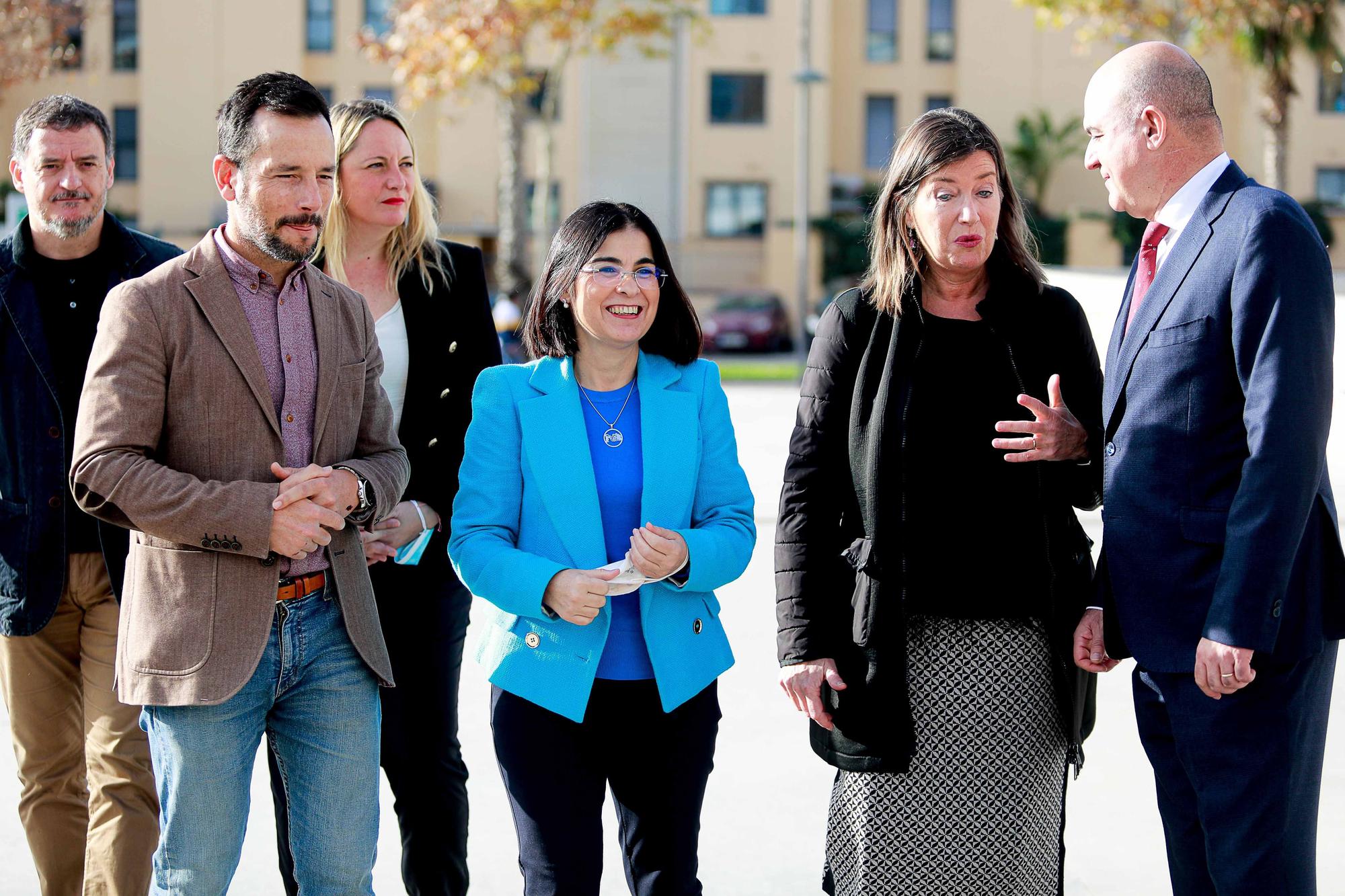 Maria Tresserra, emocionada al recibir la Cruz de la Orden Civil de Sanidad en Ibiza