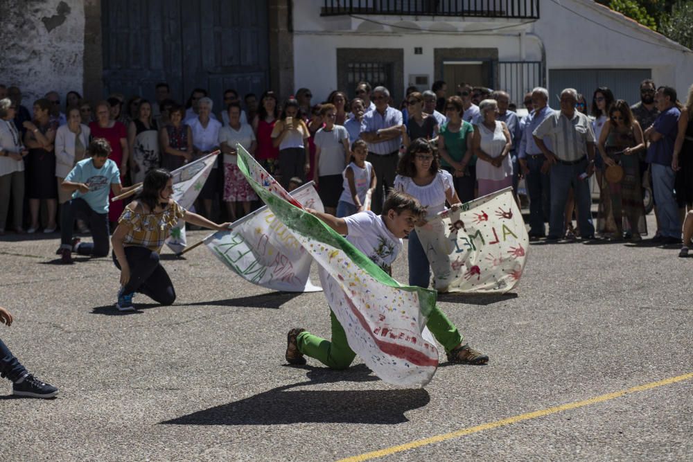 Baile de la bandera de Almeida de Sayago