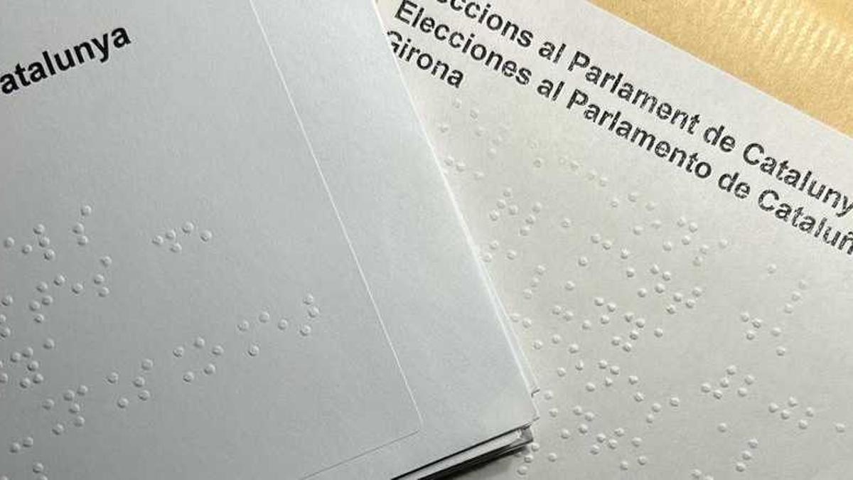 El vot adaptat a braille, en les eleccions al Parlament de Catalunya de 2021.