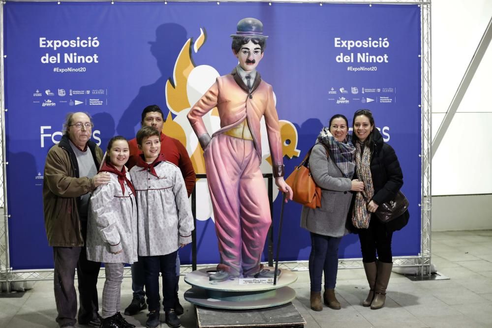 Primera jornada de entrega de ninots de las Fallas 2020