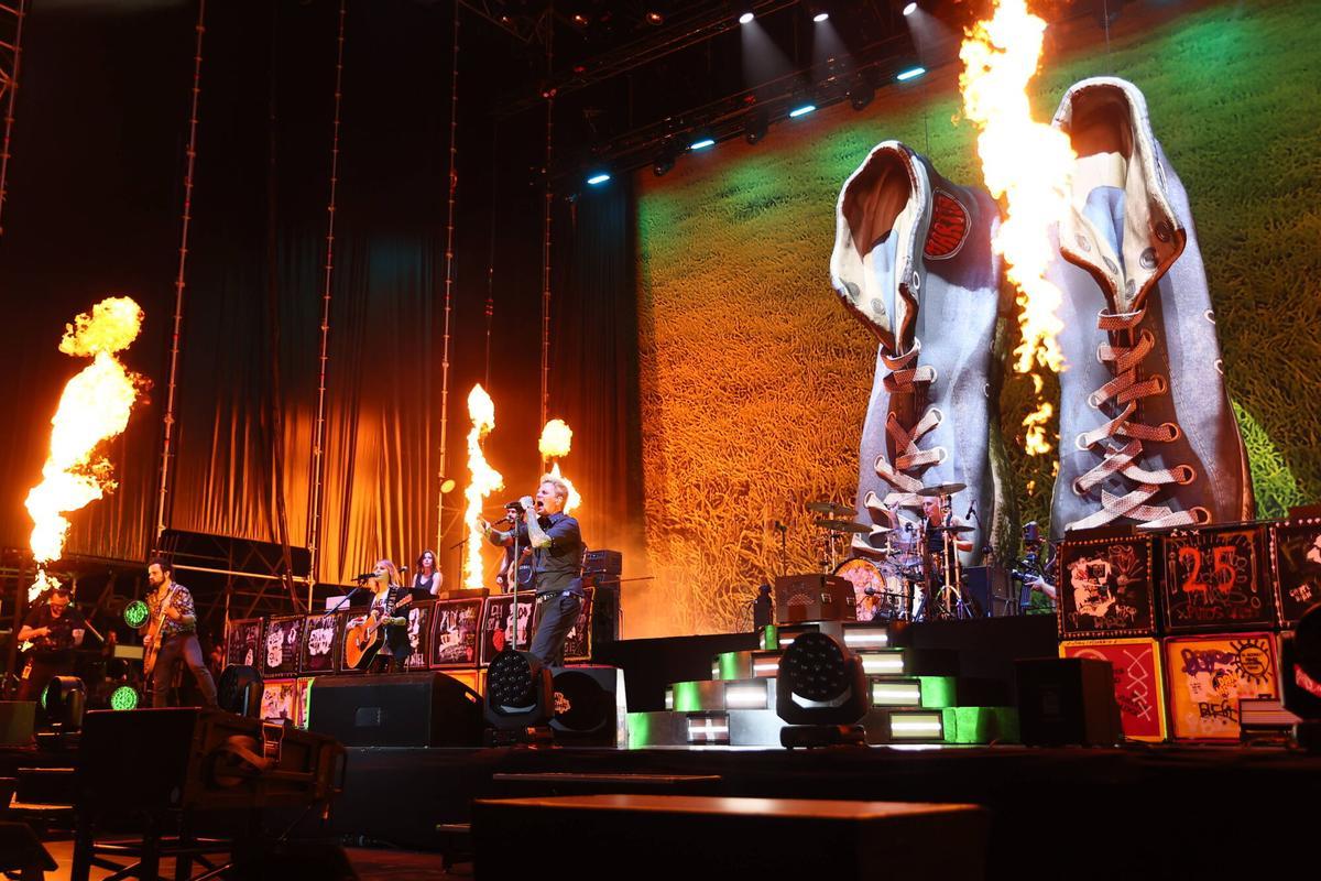 Así fue el concierto de Dani Martín en Gijón