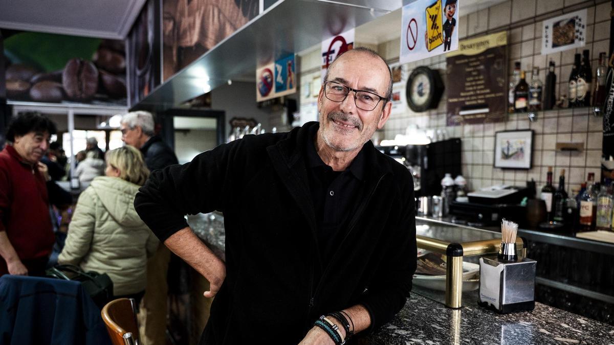 Vídeo | El último cañeo en el Zani: se jubila Enrique Carrero y Cáceres dice adiós a su bar de toda la vida