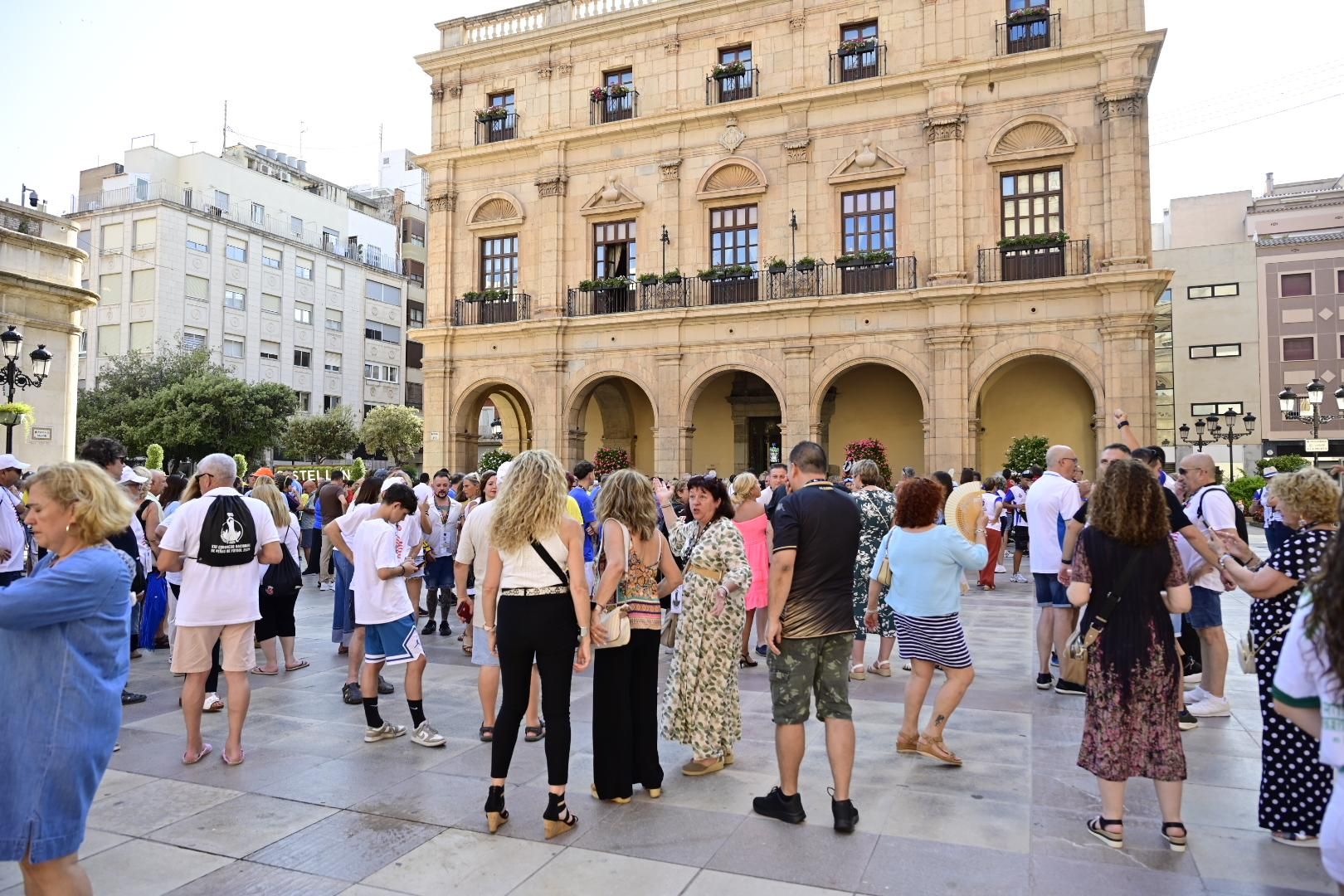 Galería | Un millar de peñistas toman Castellón