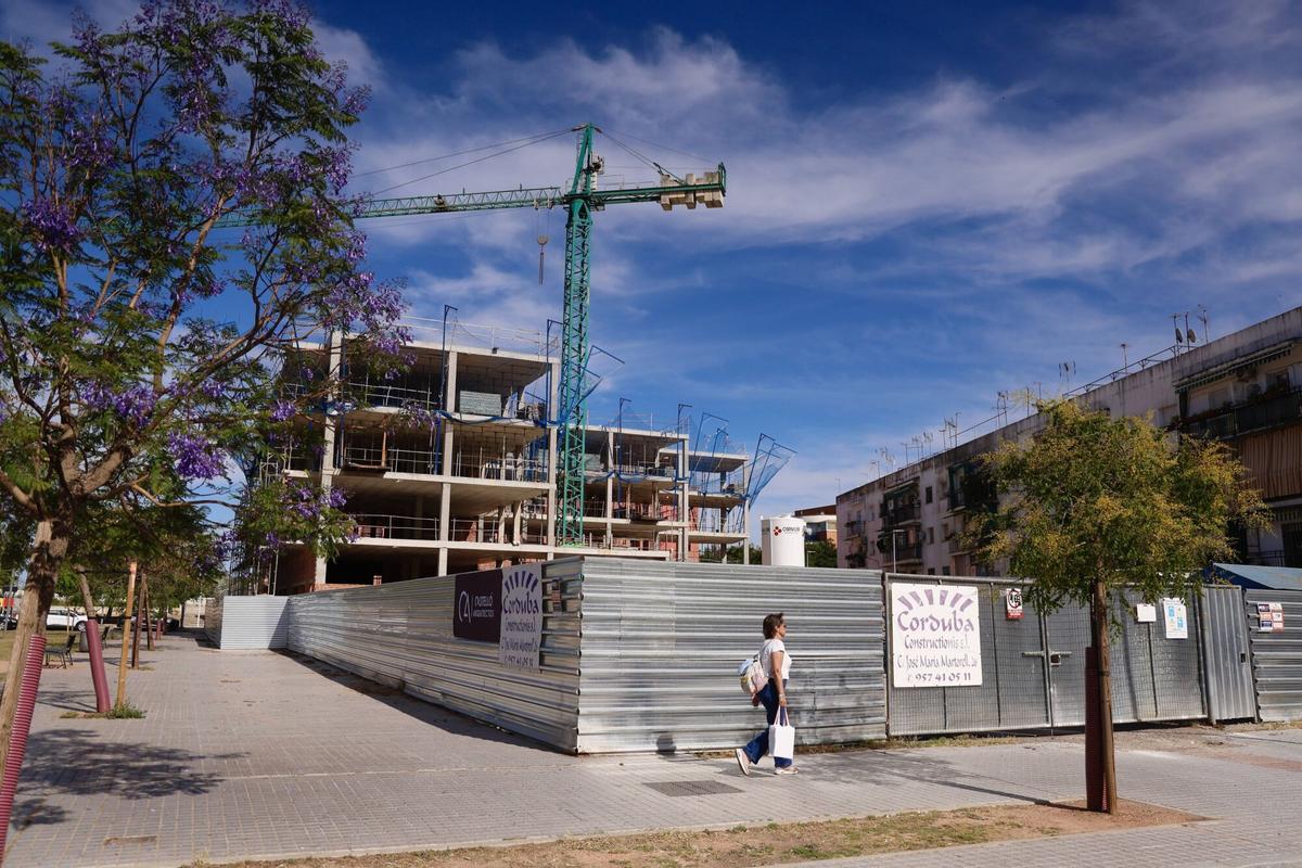 Obras del hotel de Ibis en el Campo de la Verdad, ahora mismo paradas.