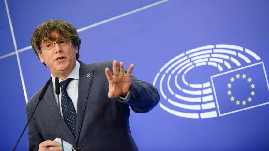 Puigdemont, sobre la negociació JxCat-ERC: «Si la confiança i el respecte fallen, el Govern començarà coix»