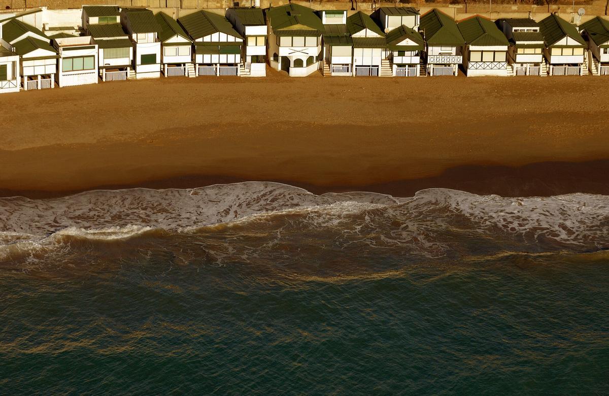 Les 'Casetes de Garraf', en una imagen aérea de 2008 extraída del libro 'Catalunya insólita' de Xavier Jubierre