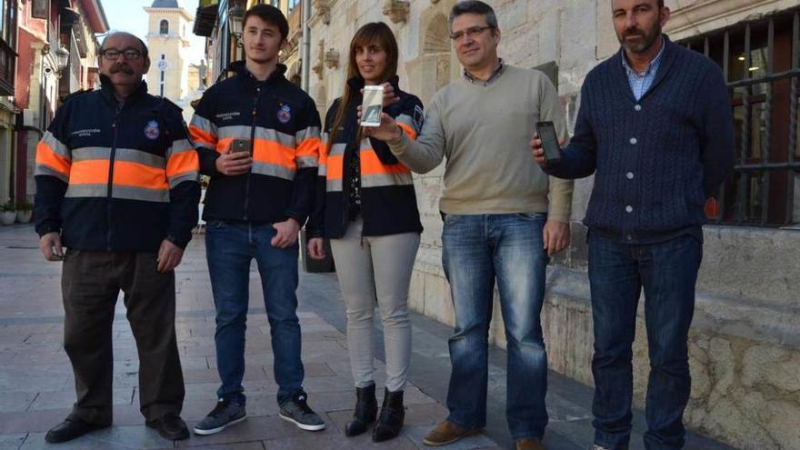 Por la izquierda, José Antonio Prieto, José Luis Devita, Ana Gaite, Juan Carlos Valle y Enrique Gancedo.