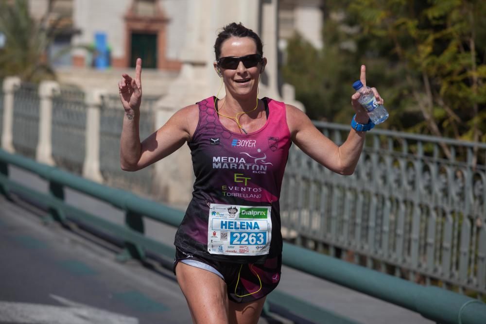 Hassanne Ahouchar gana el 44 maratón de Elche