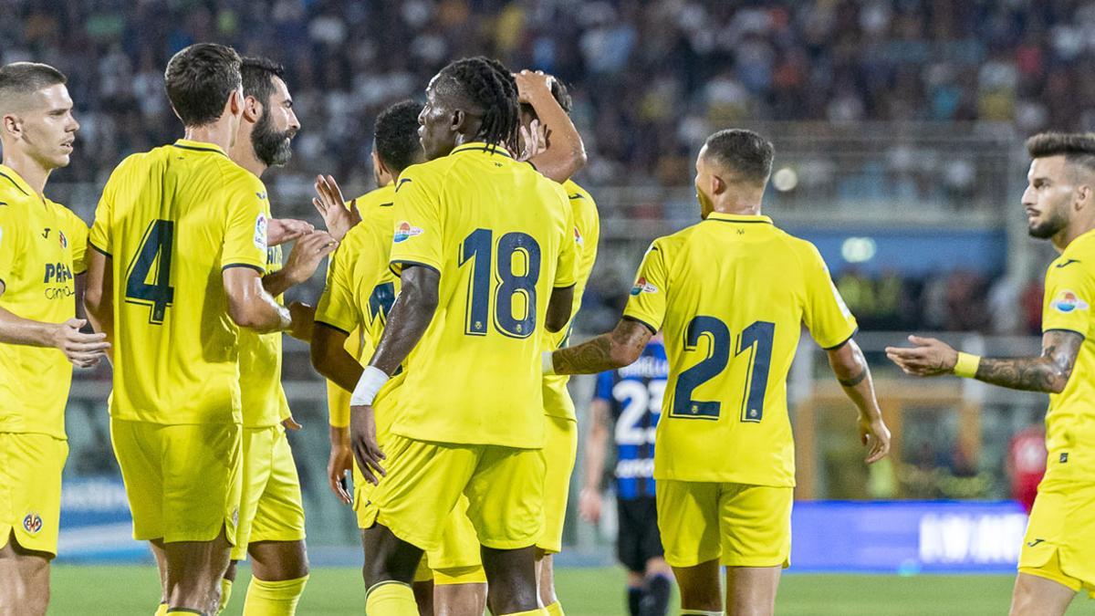 Los jugadores del Villarreal, celebrando un gol al Inter de Milán