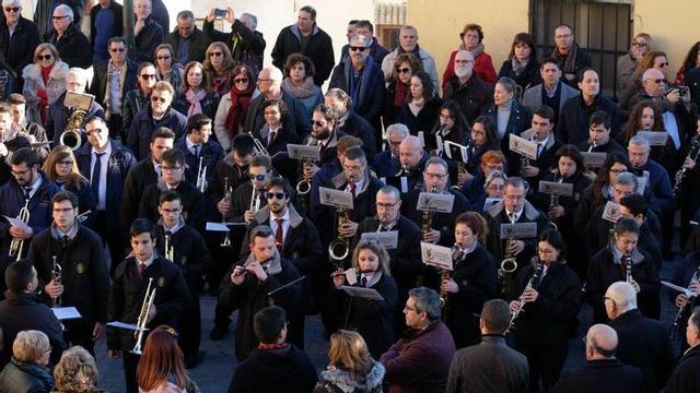 Los integrantes de la Sociedad Unión Musical y Artística de Sax en la tradicional celebración del Cabildo