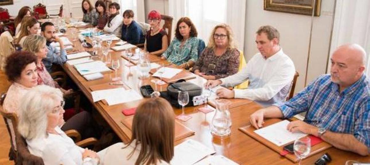 Técnicos y ediles, en la Mesa Local de Coordinación.