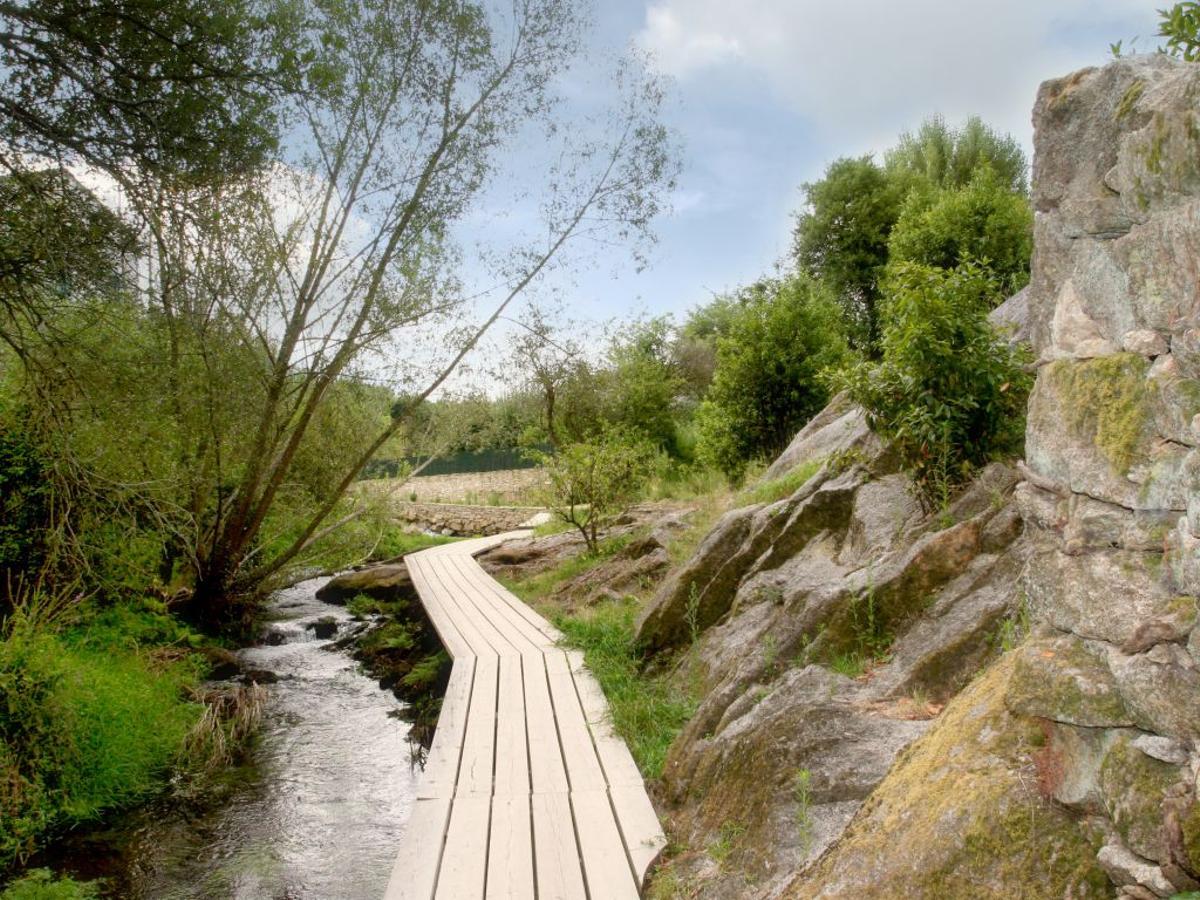 Paseo fluvial del río Sarela