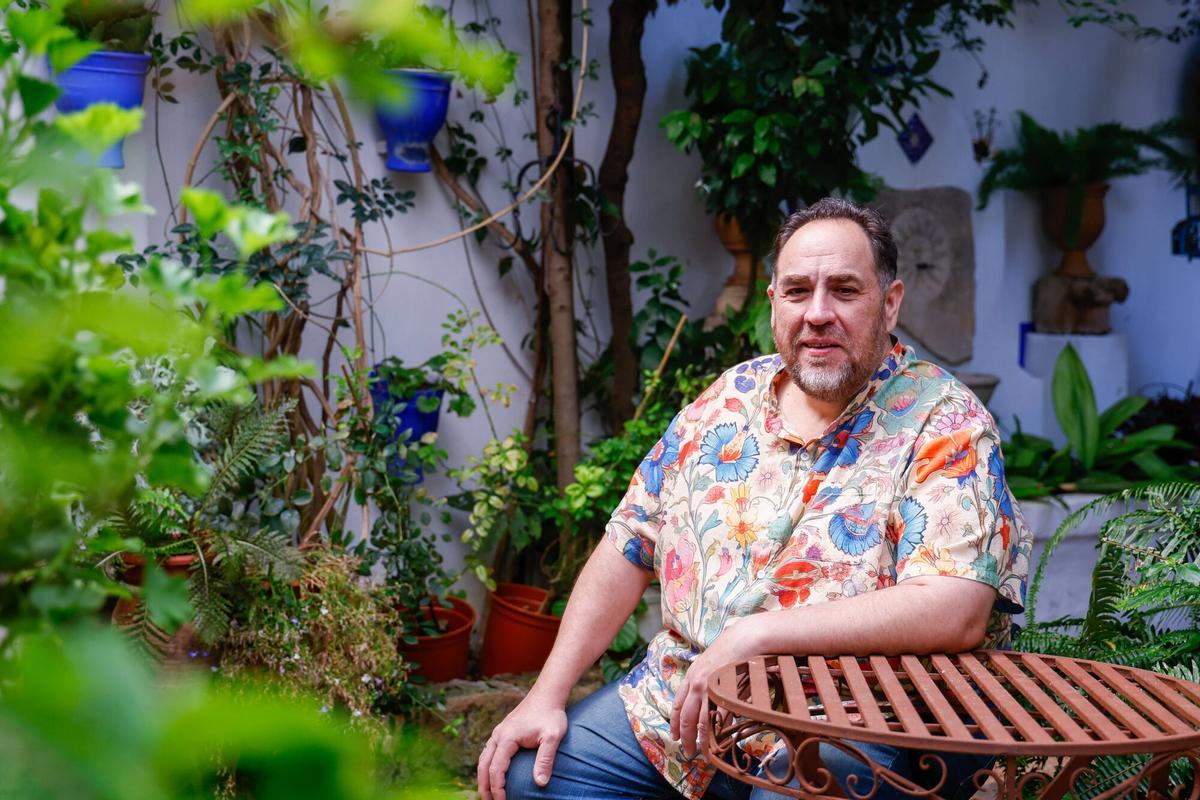 Rafael Barón. Patio Pastora 2. Presidente de la asociación claveles y gitanillas