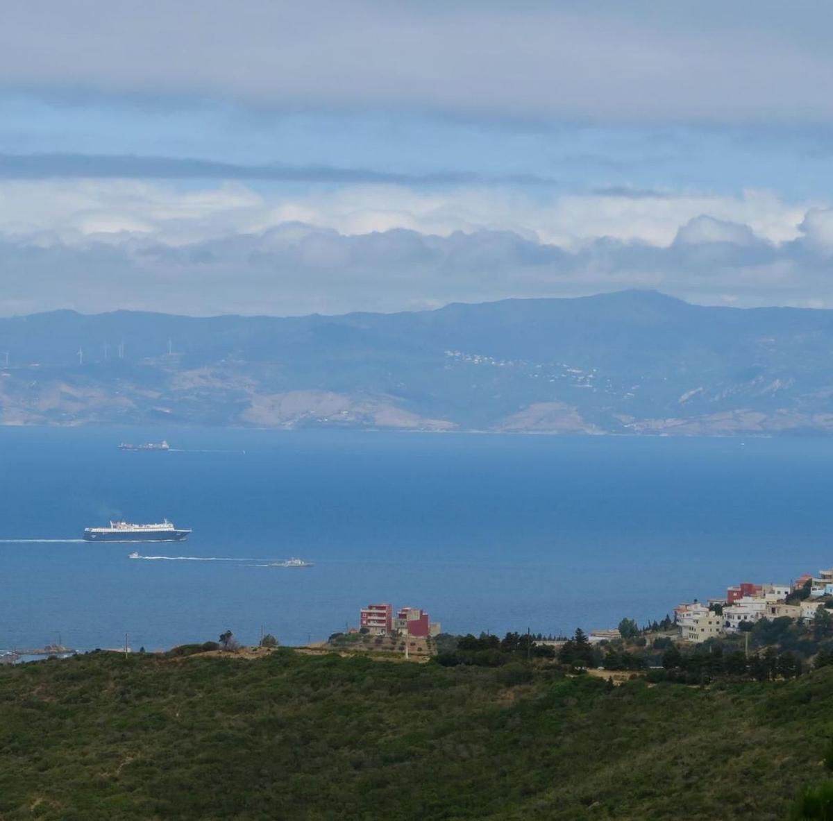 Panorámica del Estrecho de Gibraltar. | EFE