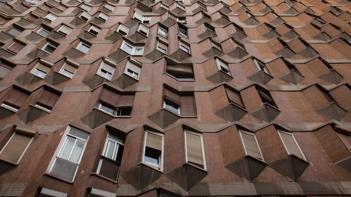 Casa de la Meridiana (1959-1965), obra de Oriol Bohigas, Josep Martorell y David Mackay