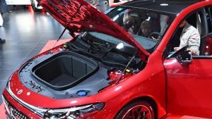 Aprovat el pla Auto+ amb ajudes de 4.500 euros per a vehicles elèctrics