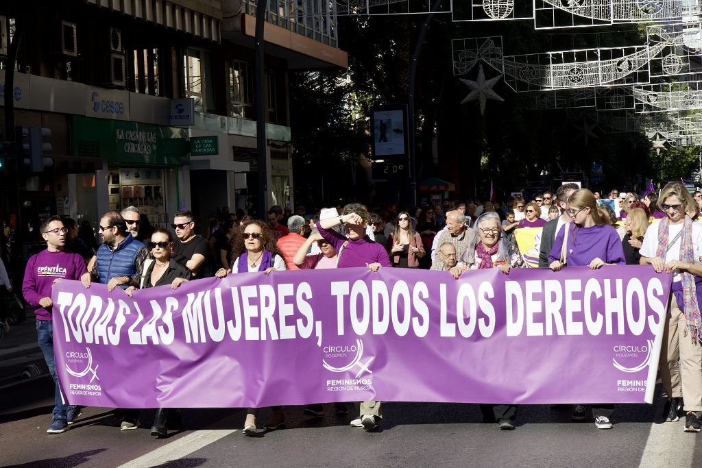 La manifestación en Murcia contra la violencia machista, en imágenes