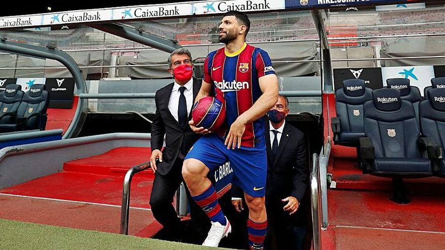 El Barça pot perdre Agüero fins novembre per culpa d’una lesió