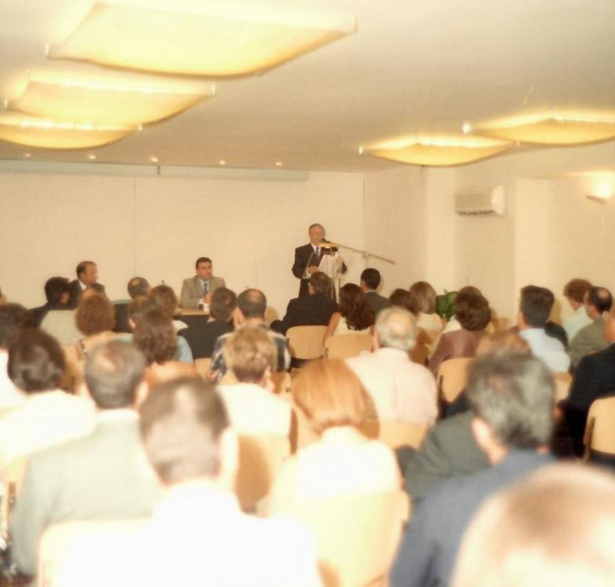 Imagen de la inauguración de la sede colegial.