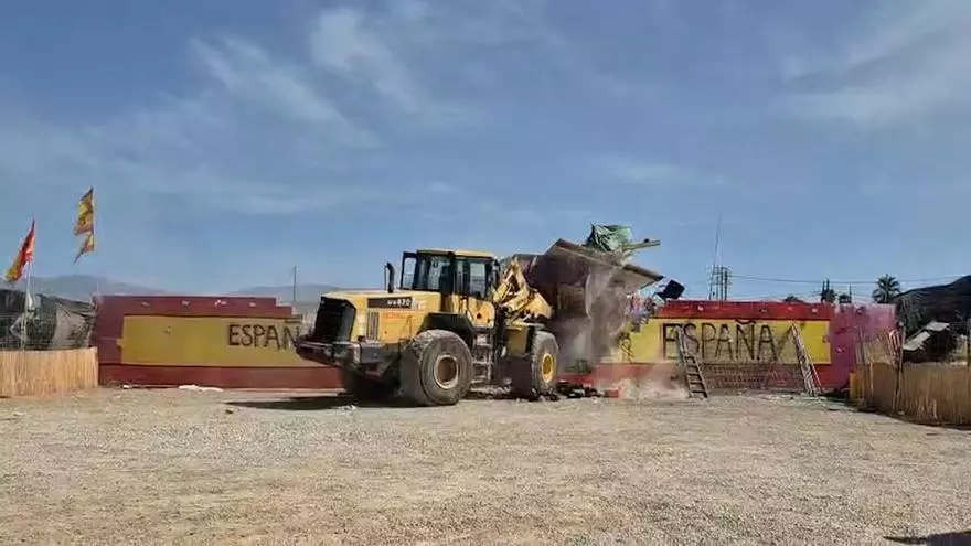 VÍDEO | La Policía irrumpe en Son Banya en una operación contra el narcotráfico y la construcción ilegal de casetas