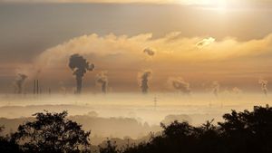 L’exposició prolongada a la contaminació atmosfèrica pot augmentar el risc de covid