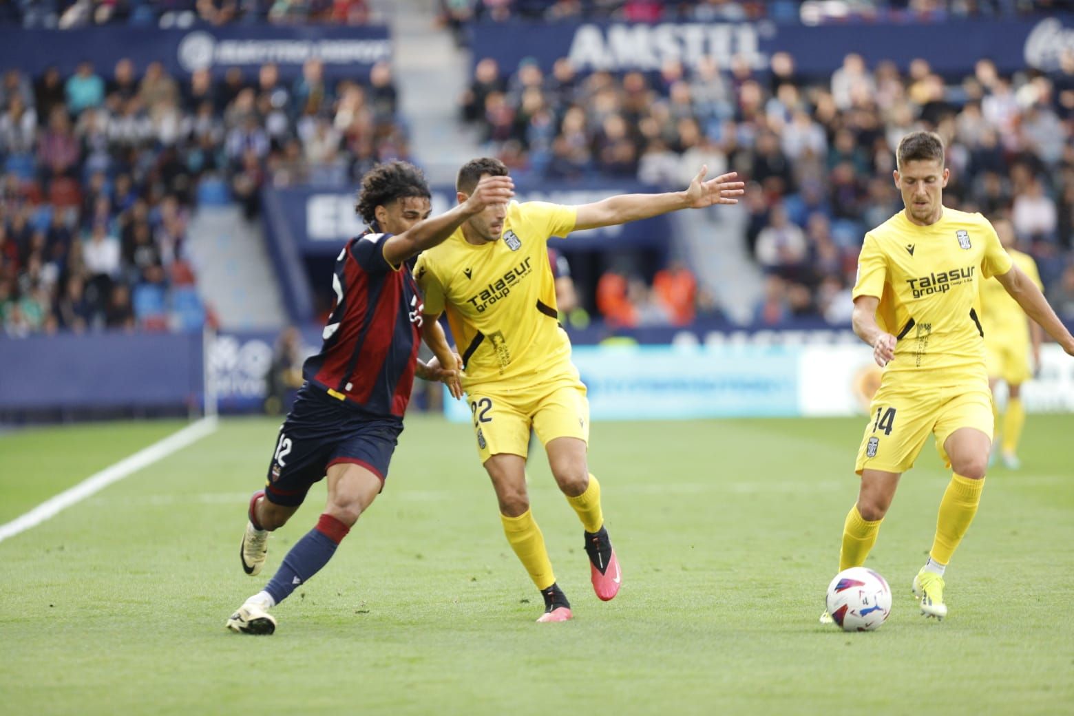 La victoria del FC Cartagena en la casa del Levante, en imágenes