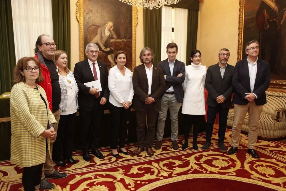 Firma del convenio de colaboración entre el Ayuntamiento de Gijón y la Universidad de Oviedo