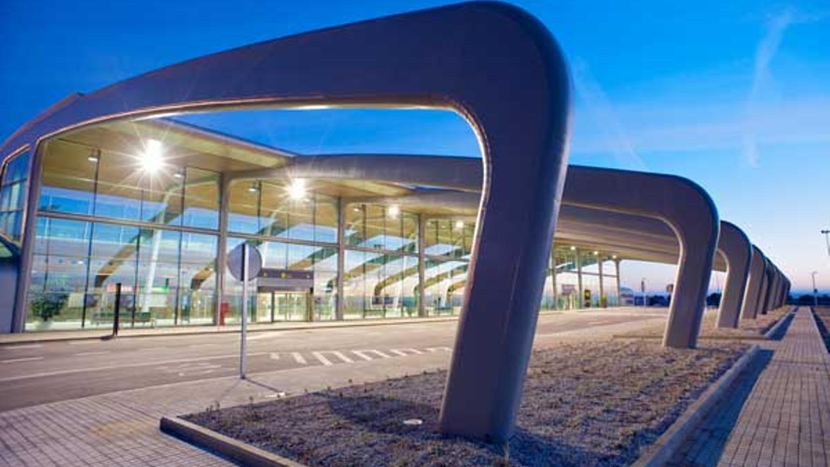 El aeropuerto de León recibirá un millón de pasajeros anuales Viajar