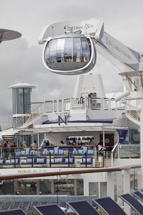 El crucero "Ovation of the Seas" en Gijón