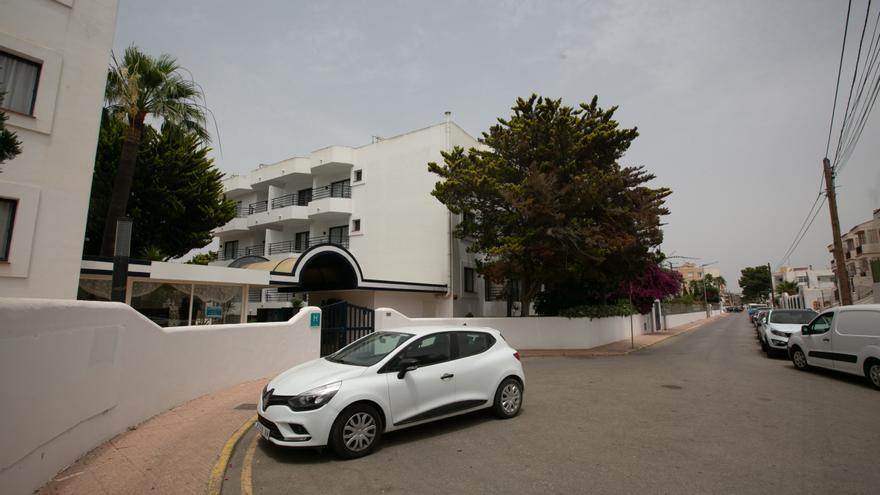 Uno de cada tres alojados en el primer hotel para contagiados de Ibiza son británicos