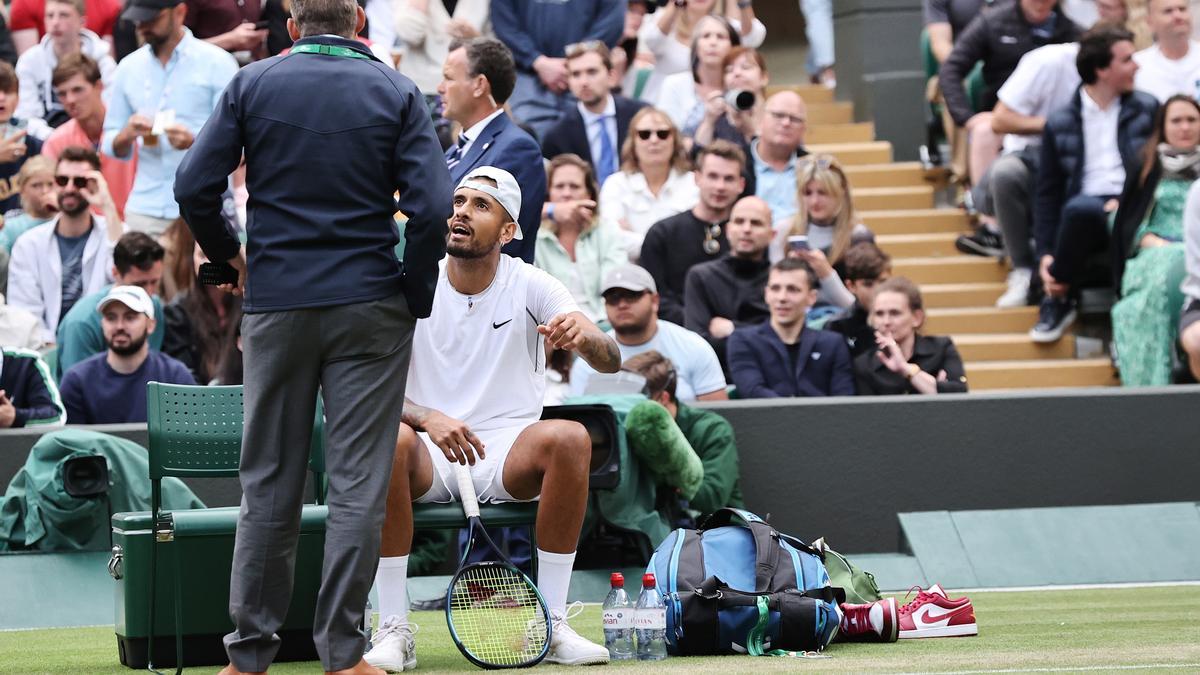 Kyrgios discute con el juez de silla