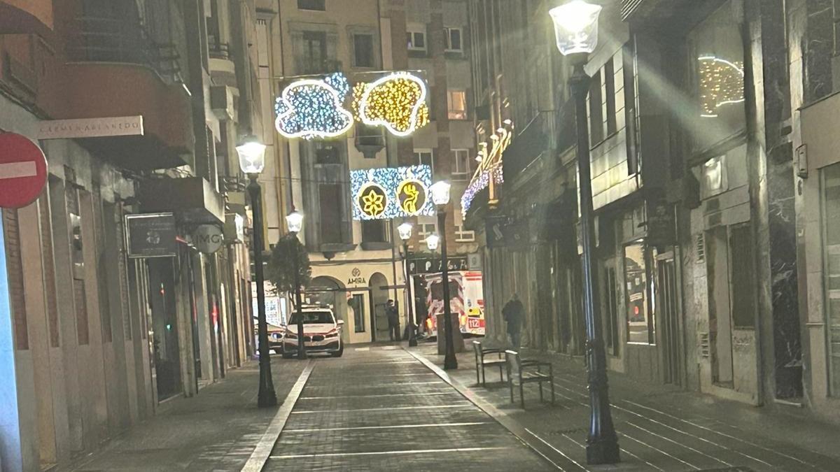 Sanitarios y Policía, en la zona .