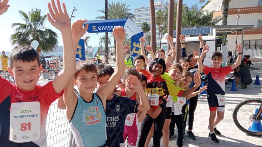 El Trikids Challenge para escolares de Ibiza arranca con éxito en ses Figueretes