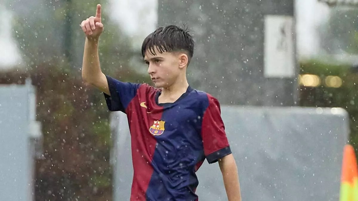 El 'poeta del bal車n' de La Masia volvi車 a ofrecer un recital sensacional