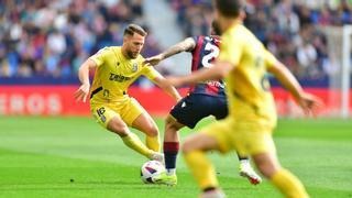 El FC Cartagena consigue la victoria en la casa del Levante